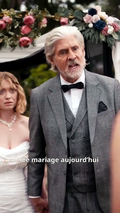 Une pauvre fille réveille un démon par accident—tous la croient perdue,mais il la couvre d’amour!