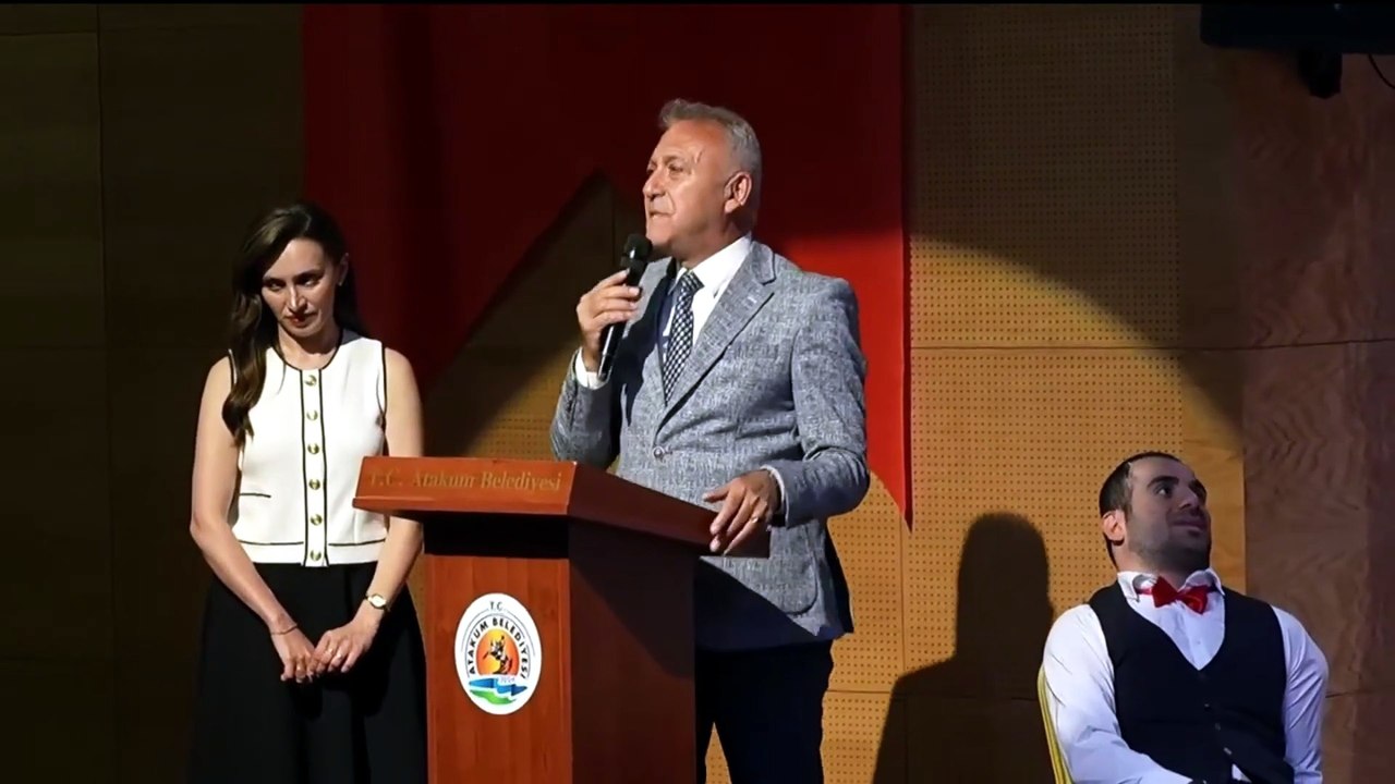 Engelsiz Yaşam Park Öğrencilerinden Ata Sahne’de Unutulmaz Gece: Sanatın ve Müziğin Birleştirici Gücü Sahneye Taşındı
