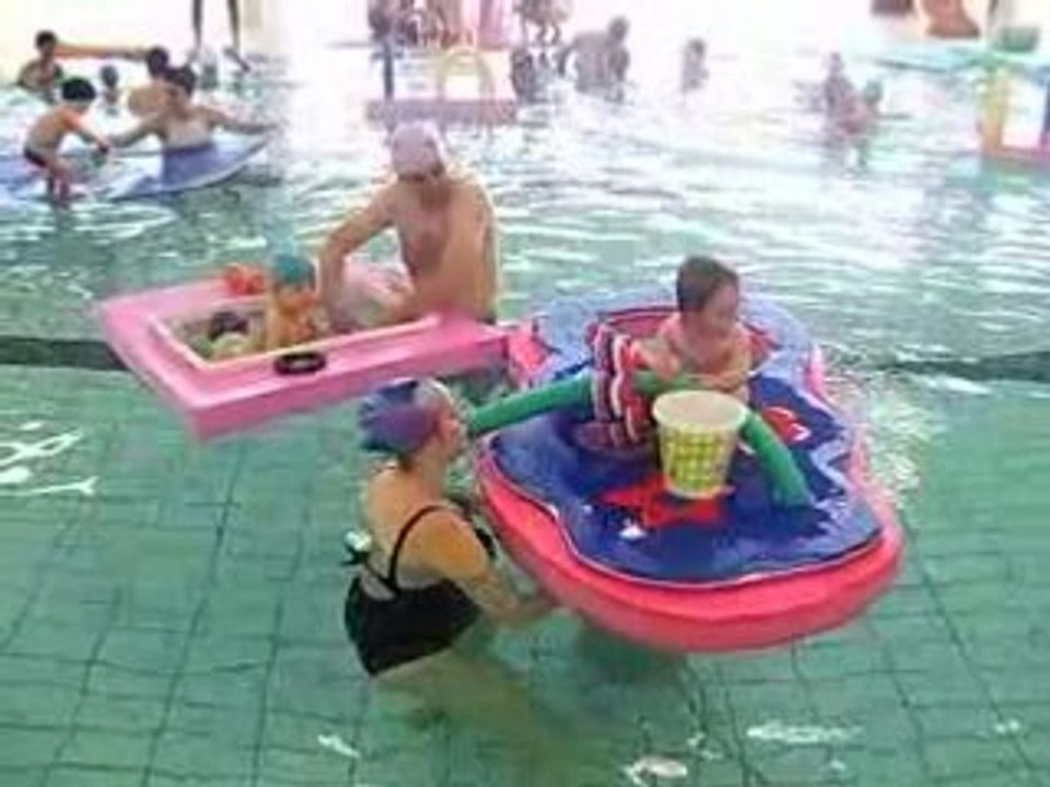 Angélina aux bébés nageurs 21 juin 2008