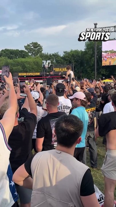 UFC middleweight champion Sean Strickland crashes the party on the Ellipse before UFC Freedom 250