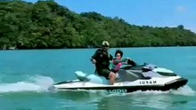 Aksi Afwa bawa jet ski