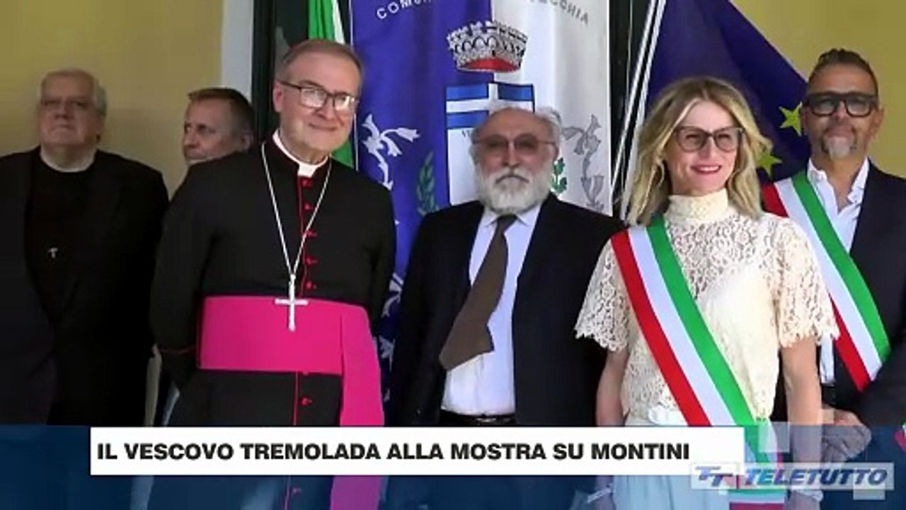 Video News - Verolanuova: il vescovo Tremolada visita la mostra su Montini