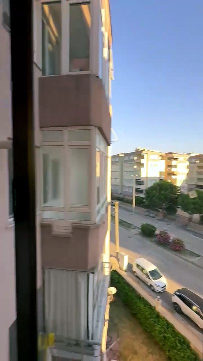 Tepe Cam Balkon Sistemleri . Gemlik