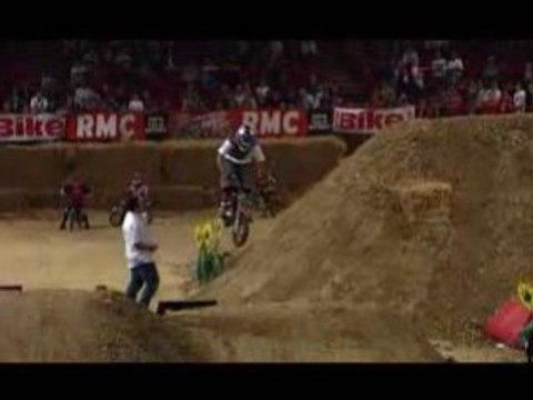 [PITBIKE] FMX - Paris freestyle Show 2007 [Goodspeed]