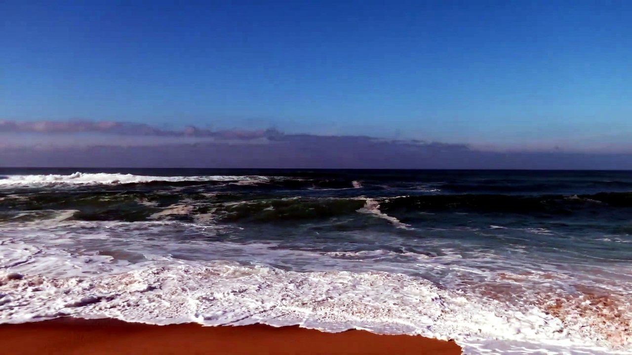 Ocean waves rolling in to the beach  Ocean Ambience (1 Hour, 4K UHD)_1080p