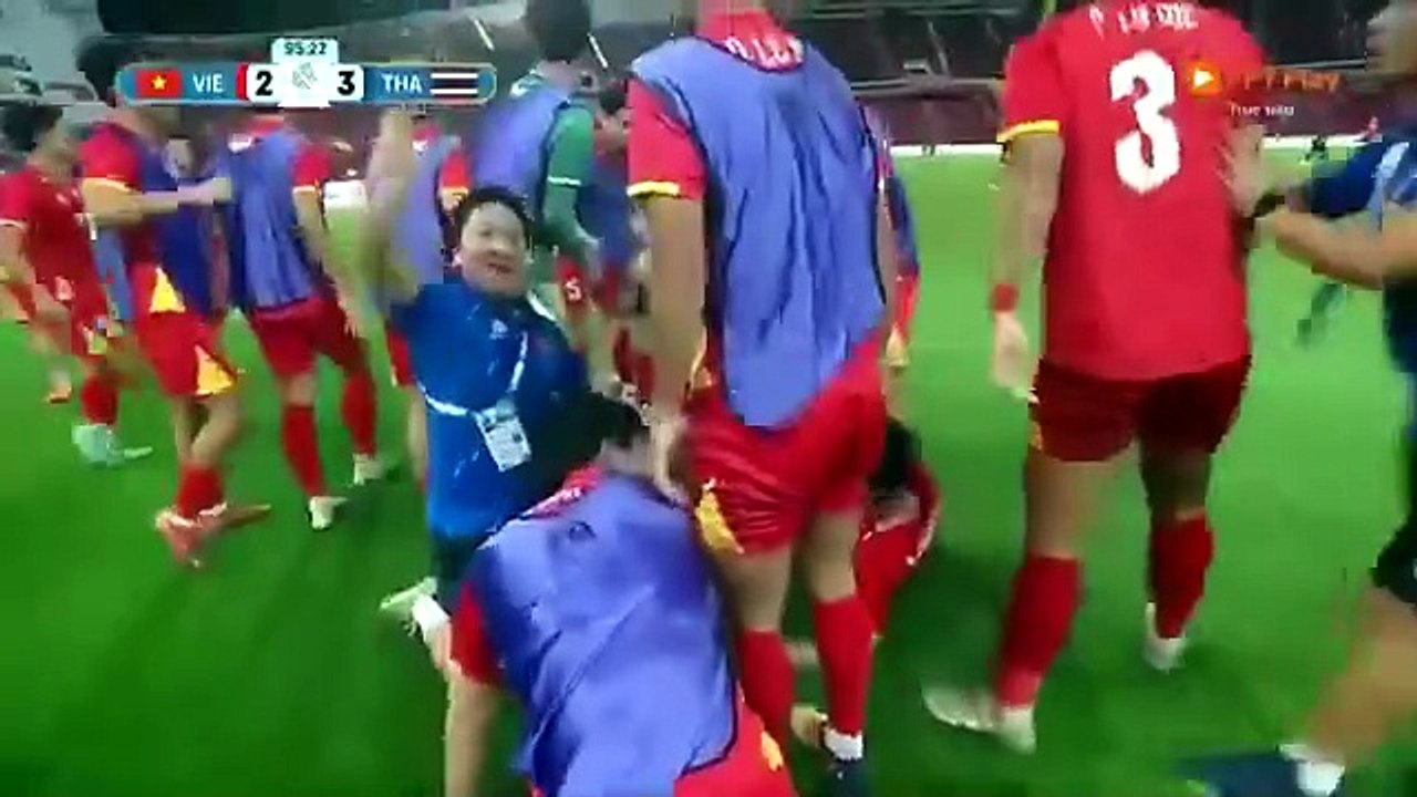 Xem Lại Bàn Thắng của Thanh Nhàn mang về Tấm HCV cho U22 Việt Nam ở Chung Kết Môn Bóng Đá Nam Sea Games 33 (Truyền Hình FPT Play)