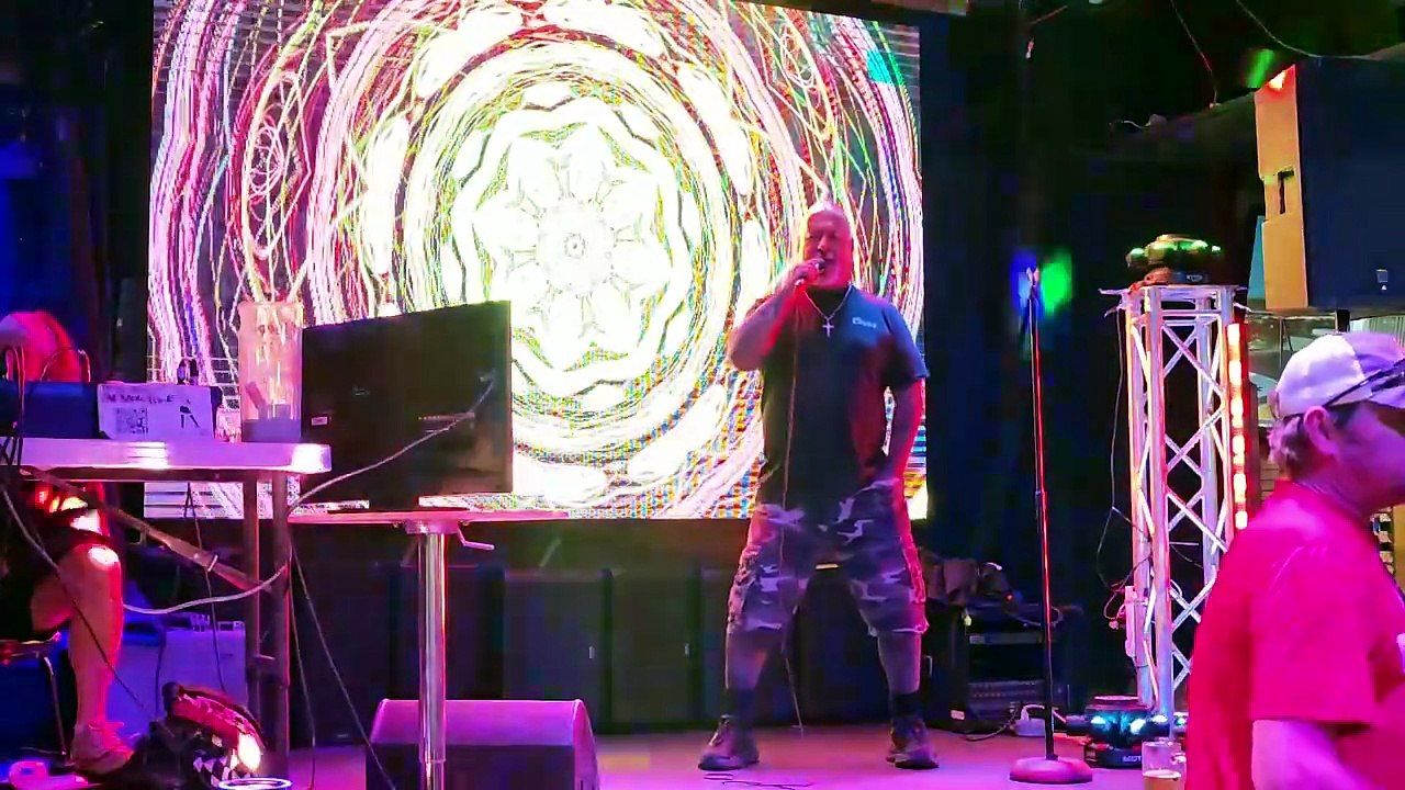 WITHIN TEMPTATION & TARJA TURUNEN - PARADISE (WHAT ABOUT US) PERFORMED LIVE LEATHERHEADS