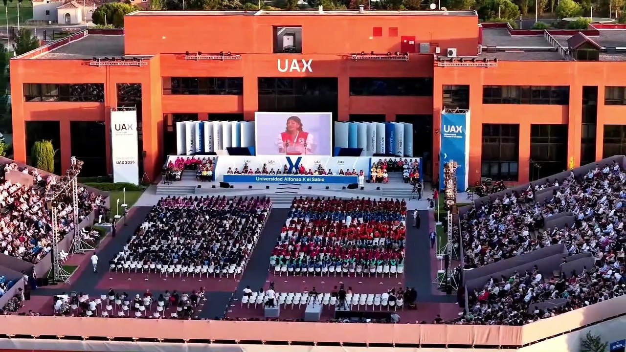 UAX gradúa a 9.500 alumnos en un curso marcado por la innovación con visión global