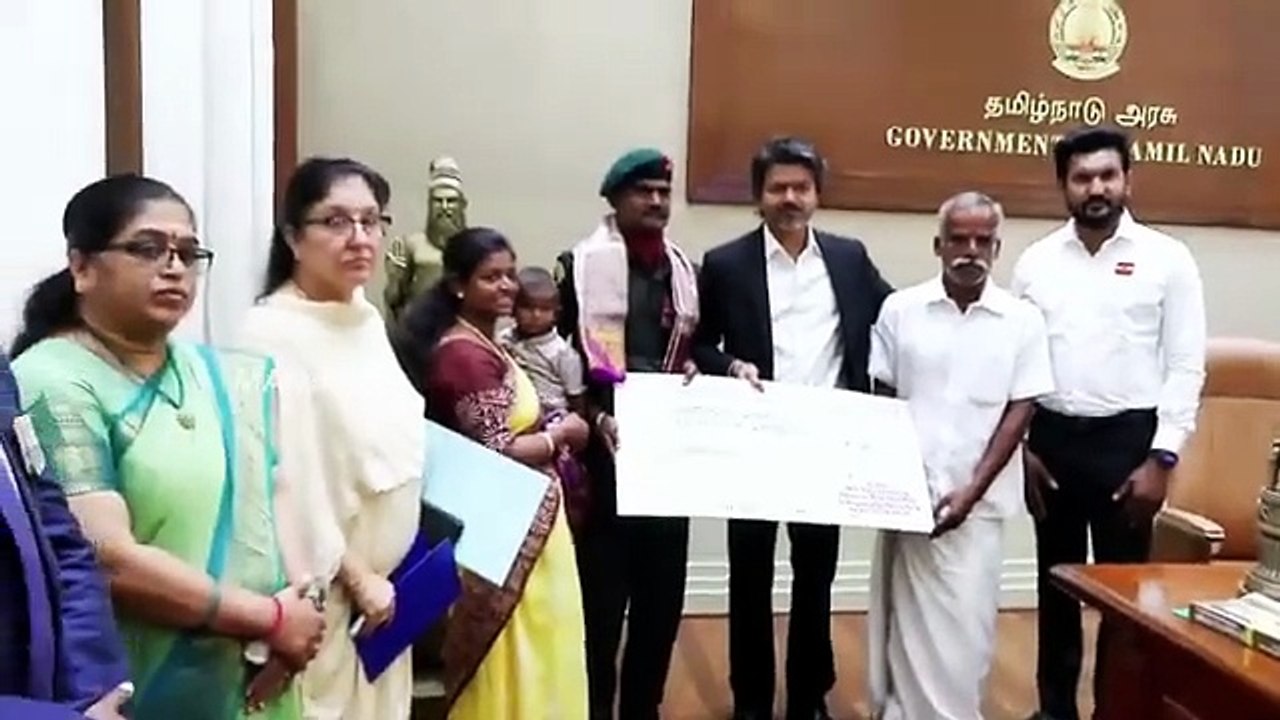 CM Vijay Met Lance Naik Meenatchi Sundaram & Family @ Chennai Secretariat