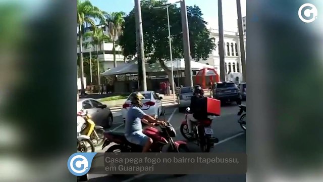 Motoboys protestam por não terem lugar para estacionar em Cachoeiro