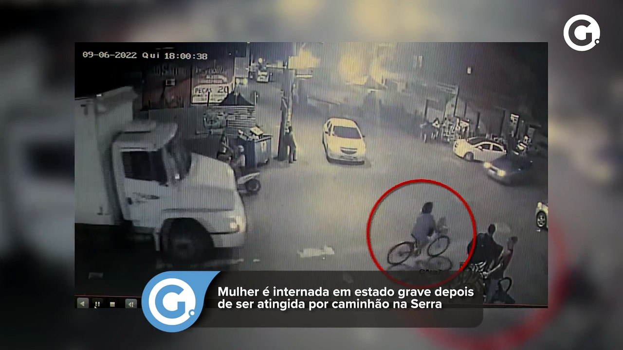 Mulher é internada em estado grave depois de ser atingida por caminhão na Serra