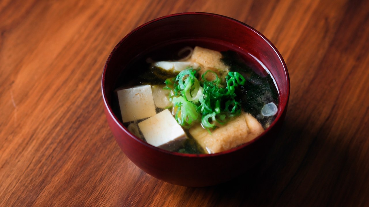 What Makes Japanese Miso Soup Taste Authentic? 🥢