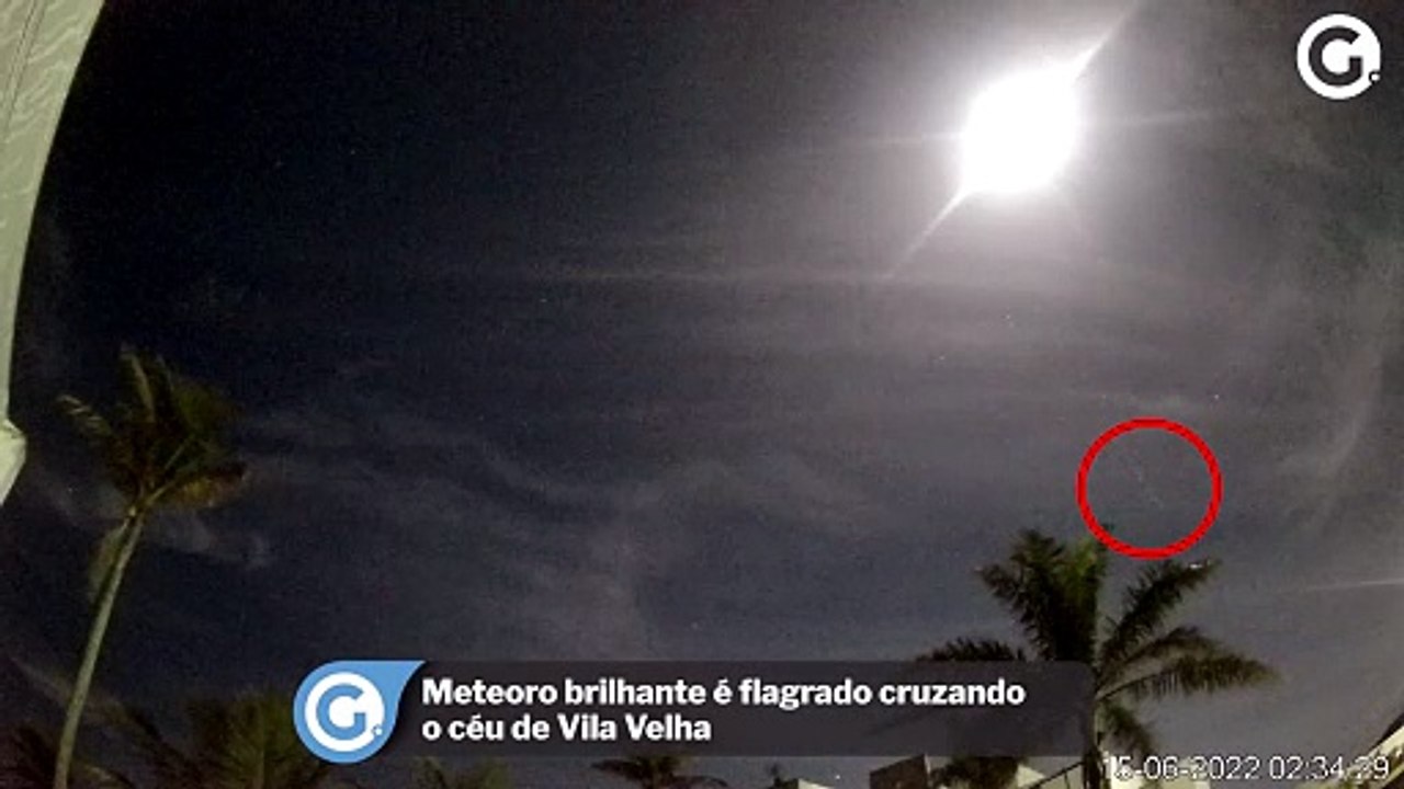 Meteoro brilhante é flagrado cruzando o céu de Vila Velha
