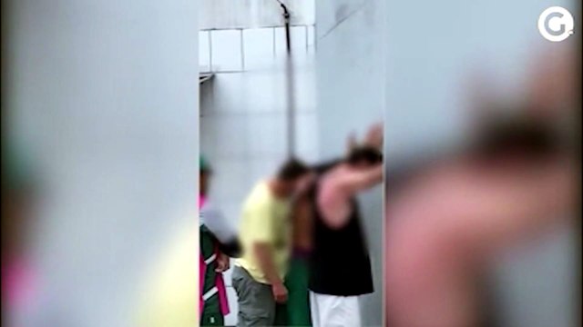 Vídeo mostra abordagem de PM em posto de Jardim Camburi