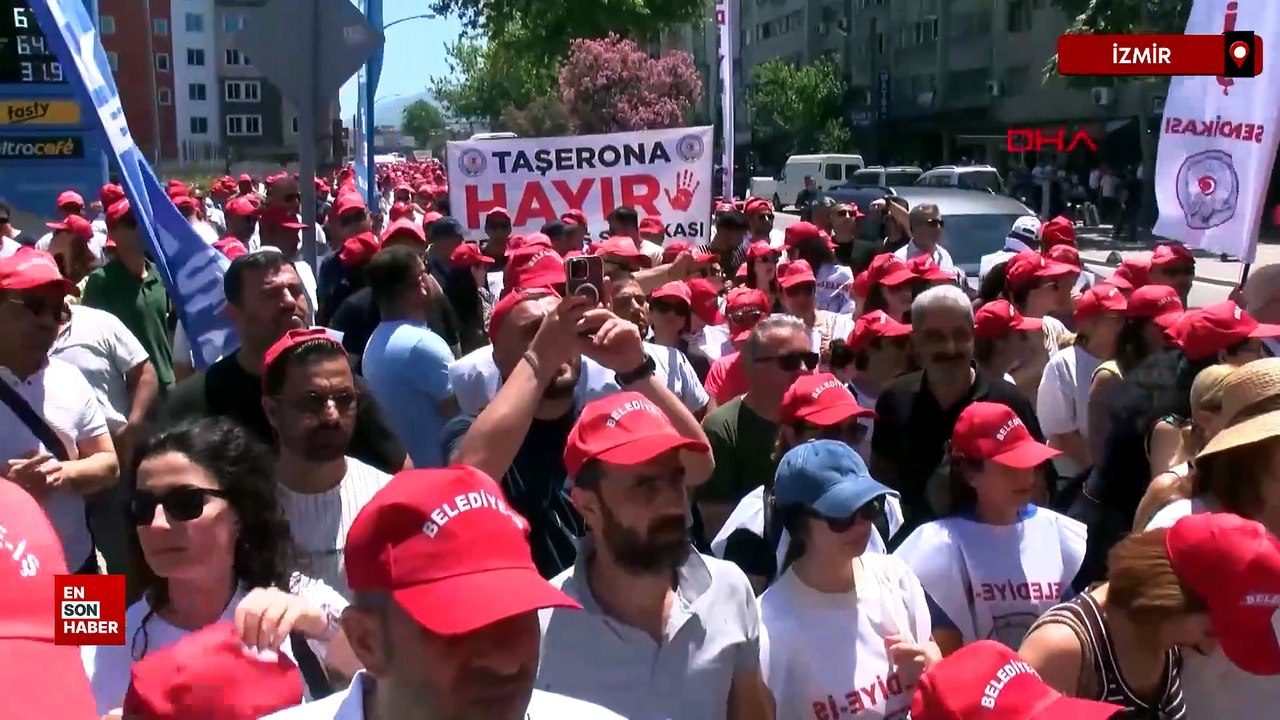İzmir Büyükşehir Belediyesi işçileri toplu iş sözleşmesi nedeniyle eylem yaptı