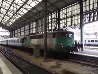 BB 9245 levé panto Tours