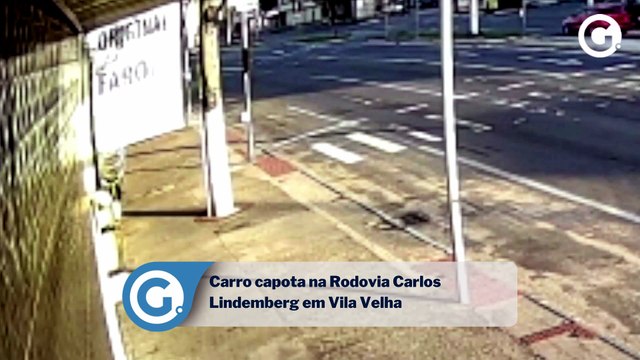 Carro capota na Rodovia Carlos Lindemberg em Vila Velha
