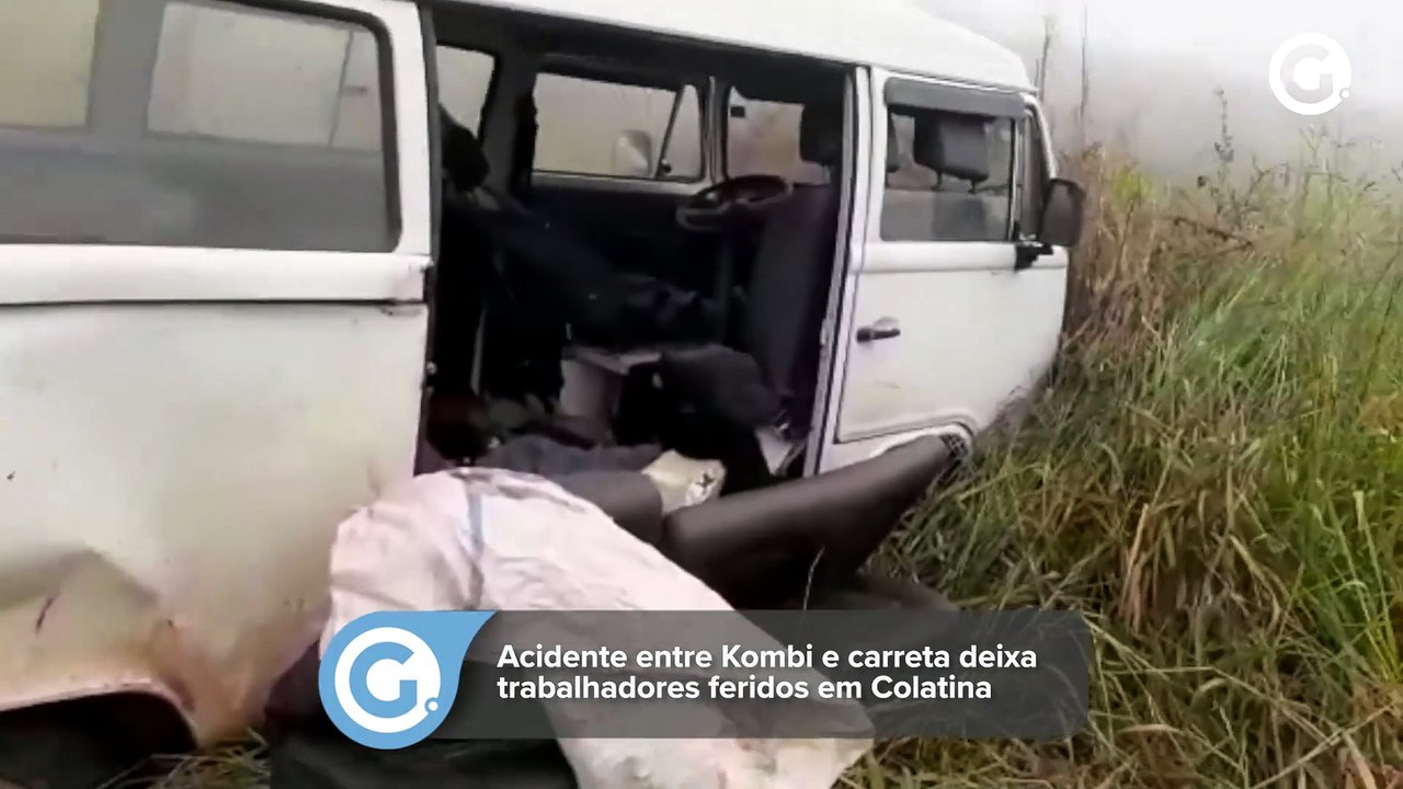 Acidente entre Kombi e carreta deixa trabalhadores feridos em Colatina