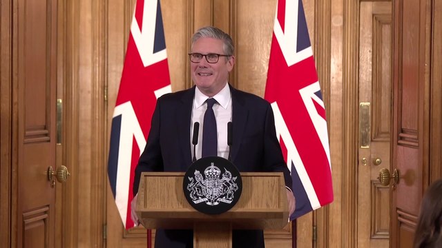 TikTok, Instagram, Snapchat BANNED for Under-16s in Britain — Starmer Makes It Official