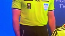 La FIFA investiga a Shaun Evans, árbitro australiano del VAR, por un gesto asociado al supremacismo blanco