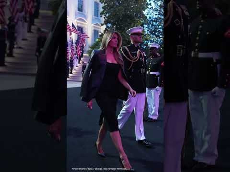 Melania Trump: Fake-Kuss bei Melania und Donald - diese Szene sorgt für Empörung