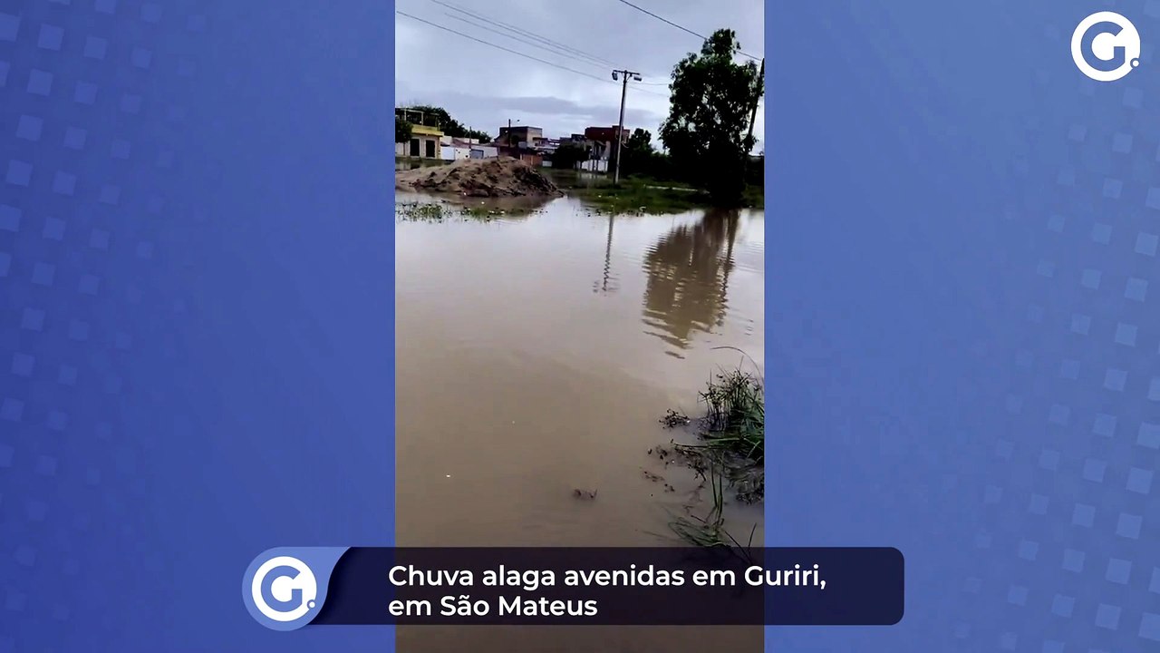Chuva alaga avenidas em Guriri, em São Mateus