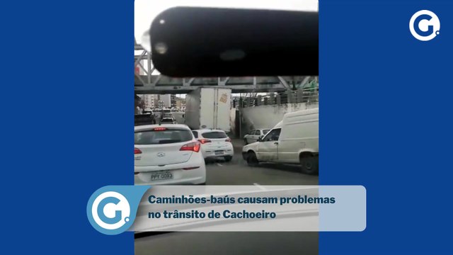 Caminhões-baús causam problemas no trânsito de Cachoeiro