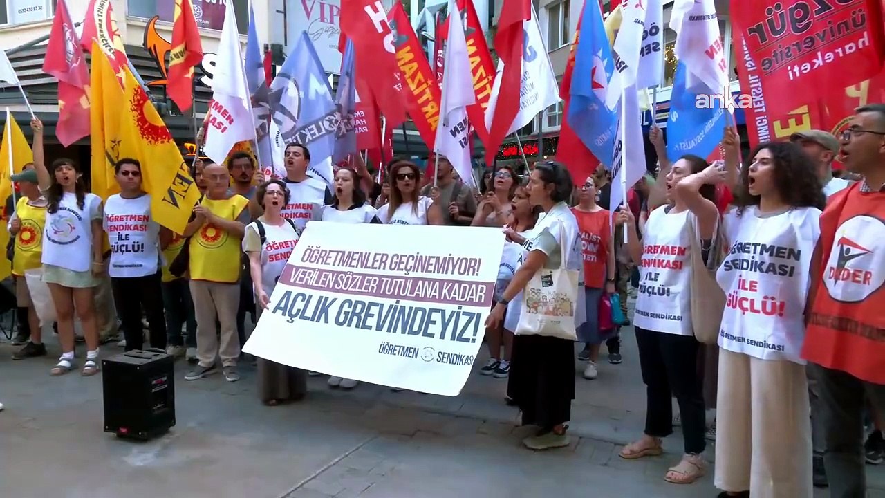 İzmirli öğretmenlerden Ankara'daki meslektaşlarına destek