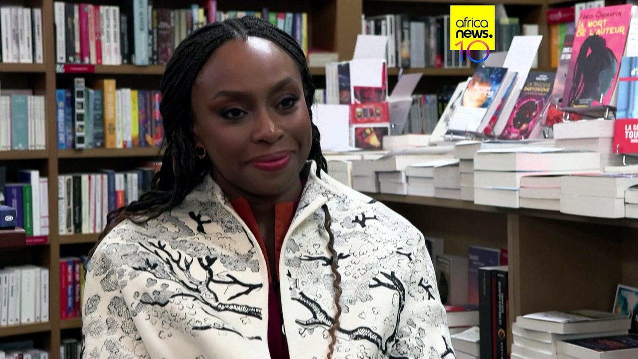 Nigéria : Chimamanda Adichie accuse un hôpital d'entraver l'enquête sur la mort de son fils