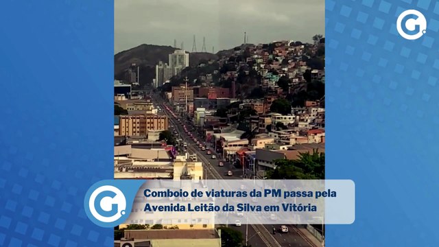 Comboio de viaturas da PM passa pela Avenida Leitão da Silva em Vitória