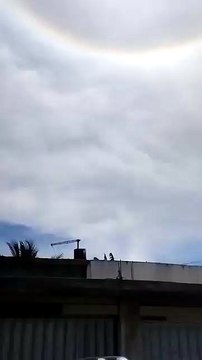 Halo solar chama a atenção no céu de Itapemirim; entenda fenômeno