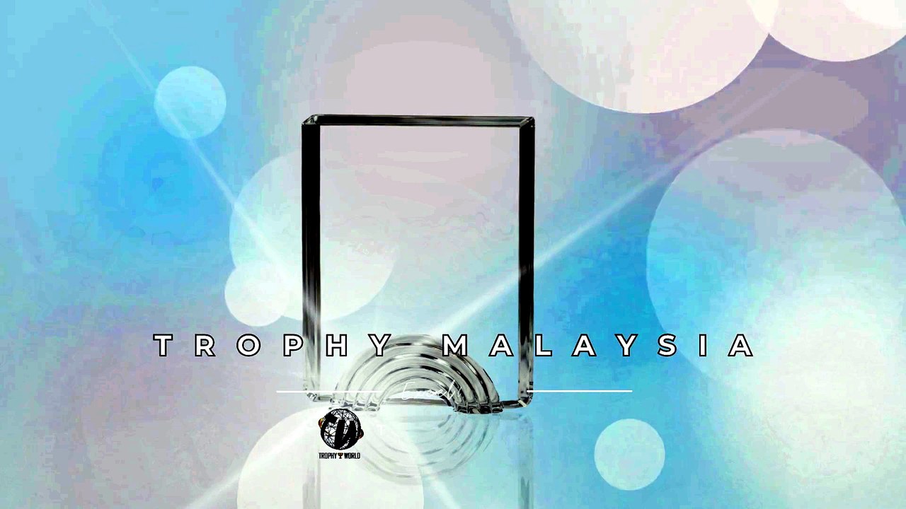 Clear Crystal Plaques at Trophy-World Malaysia | Custom Trophies & Plaques Supplier