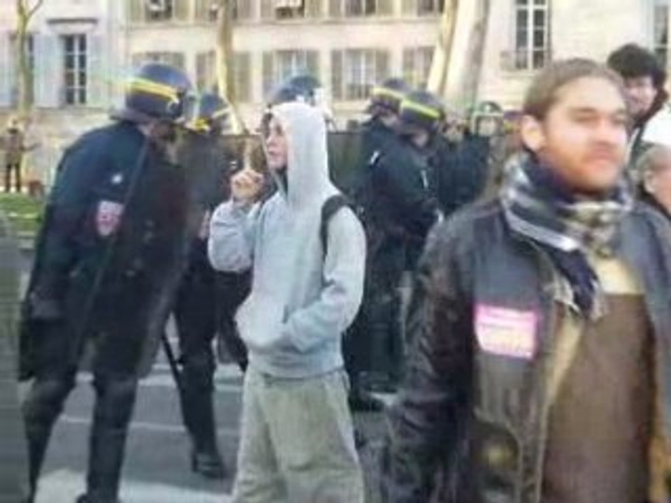 Les forces de l_ordre