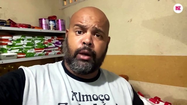 Homem-melancia viraliza ao divulgar projeto social em Vila Velha