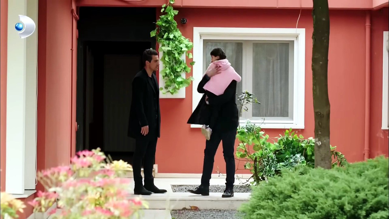Siyah Beyaz Ask Episode 26 | Turkish Drama English Subtitles | Full Episode