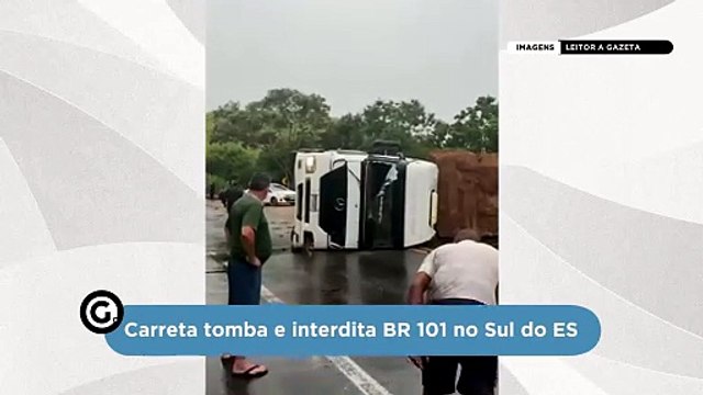 Carreta tomba e interdita a BR 101 no Sul do ES