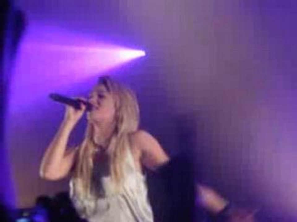 Léa La Cigale [19/06/08] / Pressée de vivre