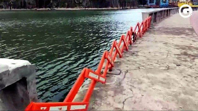 Avenida Beira-Mar, em Vitória, tem muretas e calçadas danificadas