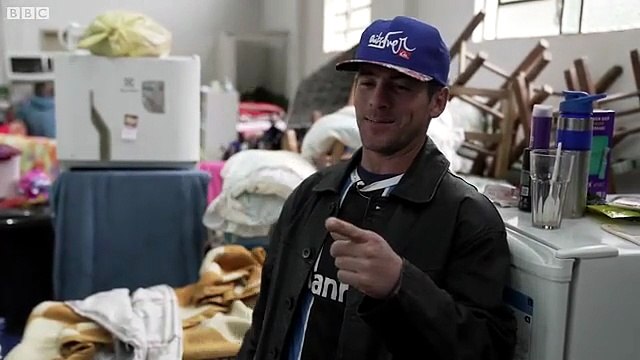 O dramático retorno a casas destruídas pelas inundações no RS
