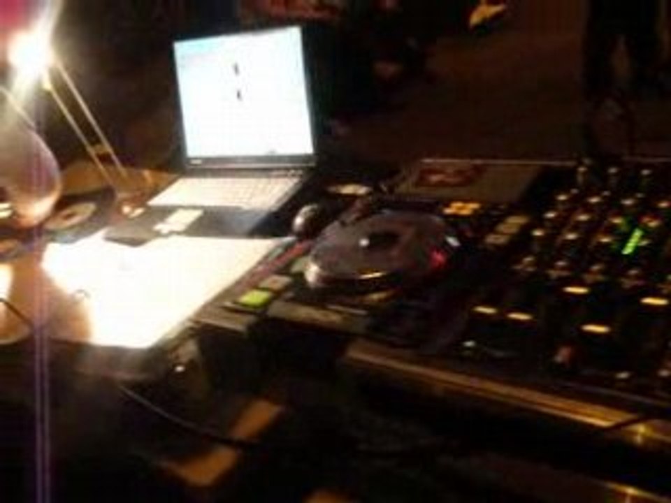 Mix Fête de la musique 2008 à Amien Oxone Ft XtazY