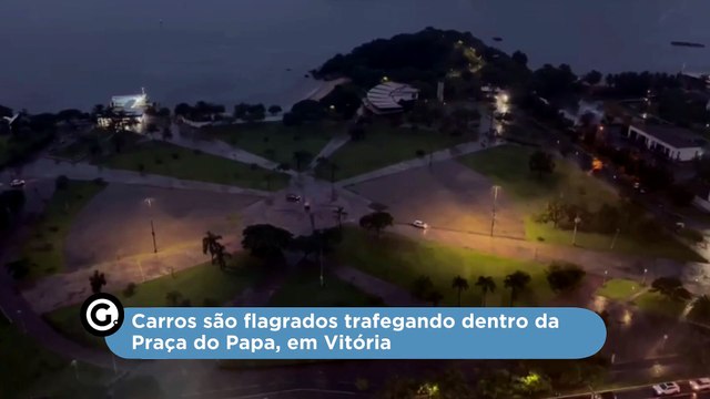 Carros são flagrados trafegando dentro da Praça do Papa, em Vitória