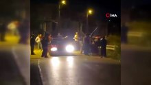 İki grup arasında dehşet anları! Sopalar, tekmeler havada uçuştu