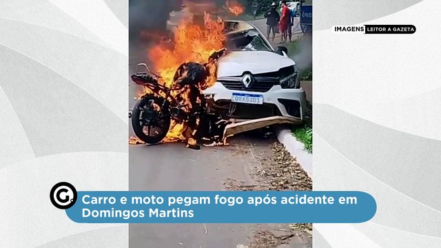 Carro e moto pegam fogo após acidente em Domingos Martins