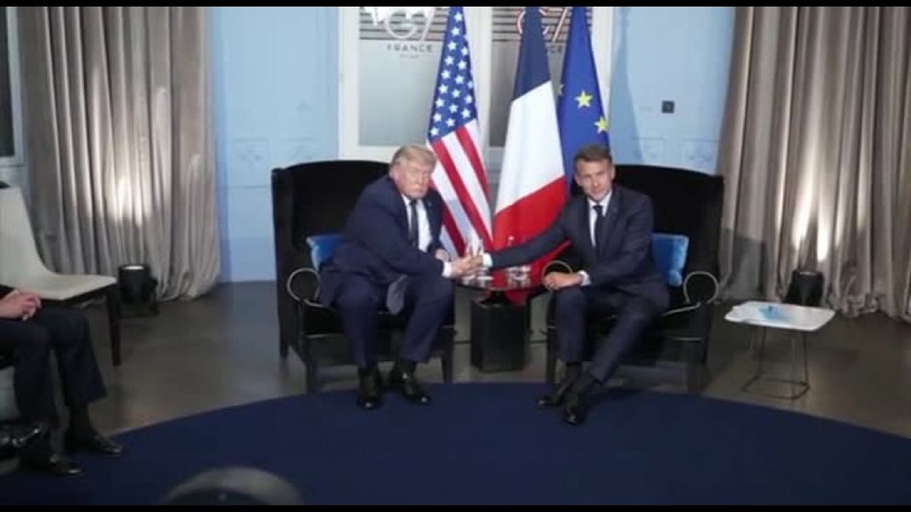 G7 Evian, la stretta di mano Macron-Trump: "A Hormuz niente pedaggi"