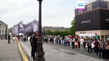 Na moście Pont Neuf „Jaskinia” artysty JR otwiera podwoje