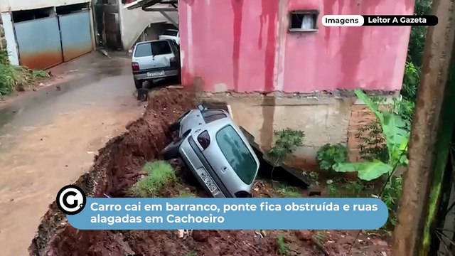 Carro cai em barranco, ponte fica obstruída e ruas alagadas em Cachoeiro