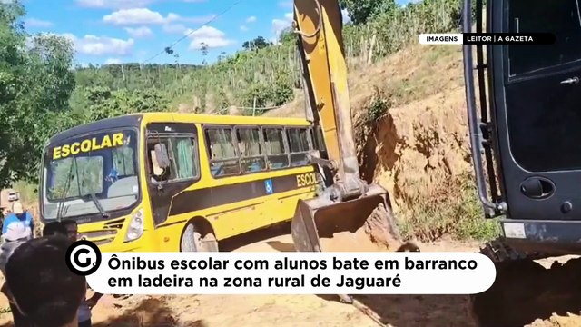 Ônibus escolar com alunos bate em barranco em ladeira na zona rural de Jaguaré
