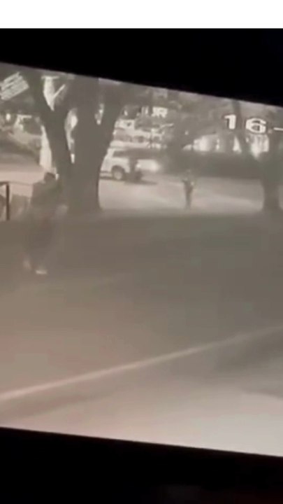 Así ingresaron a la Casa de Cambios Santa Rita esta madrugada