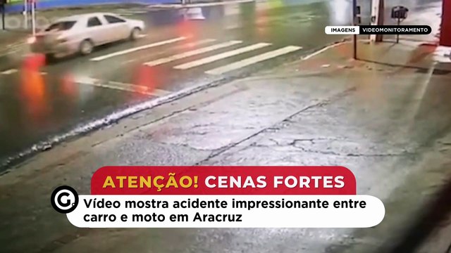 Vídeo mostra acidente impressionante entre carro e moto em Aracruz