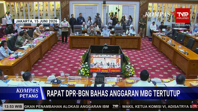Ditanya Wartawan soal Motor Listrik MBG, Kepala BGN Nanik Bergegas Tinggalkan DPR